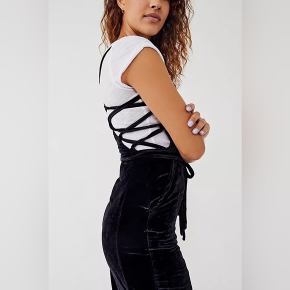 NWT Free People Revolve 90’s Forever Overalls in Black with Tie Sides Jumpsuit - Picture 6 of 12